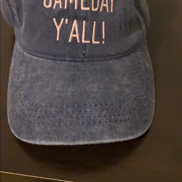 Embroidered chambray baseball cap - Picture 3 of 5